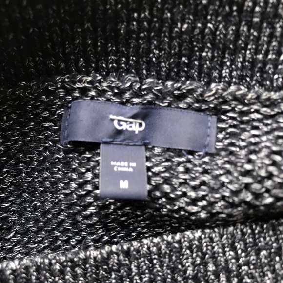 SOLD - Black and White Gap Dress Shirt - Picture 4 of 5